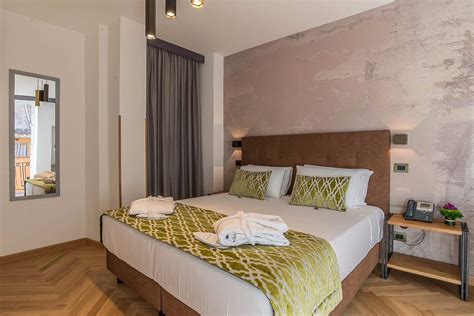 Navona essence hotel - Book Navona Essence Hotel, Rome on Tripadvisor: See 128 traveller reviews, 131 candid photos, and great deals for Navona Essence Hotel, ranked #371 of 1,383 hotels in Rome and rated 4.5 of 5 at Tripadvisor. 